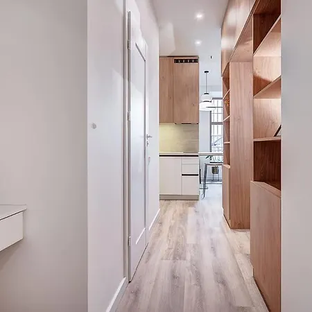 Apartment Domillion Modern Old Town Retreat So1b