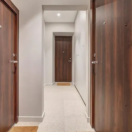 Domillion Modern Old Town Retreat So1b