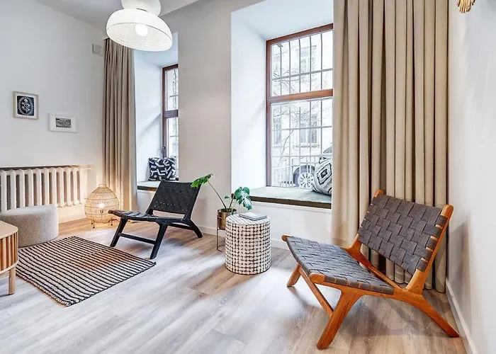 Domillion Modern Old Town Retreat So1b アパート