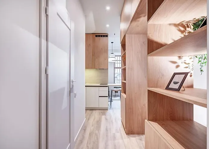 Domillion Modern Old Town Retreat So1b *