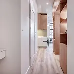 Апартаменти Domillion Modern Old Town Retreat So1b